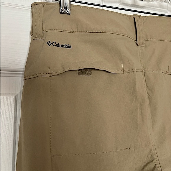 Columbia Saturday Trail Stretch Pants in Khaki, Size 6 - Picture 6 of 10